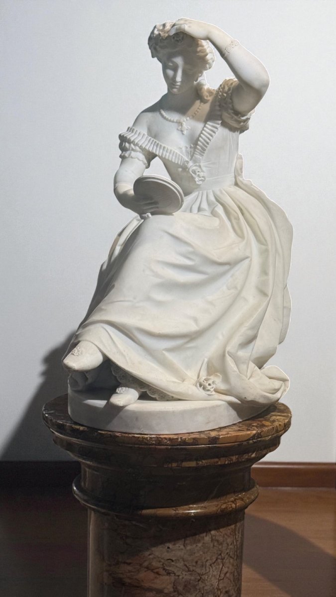  Dama in abito velato, seduta su una sedia con zampe di leone mentre si specchia, Marmo Carrara-photo-6