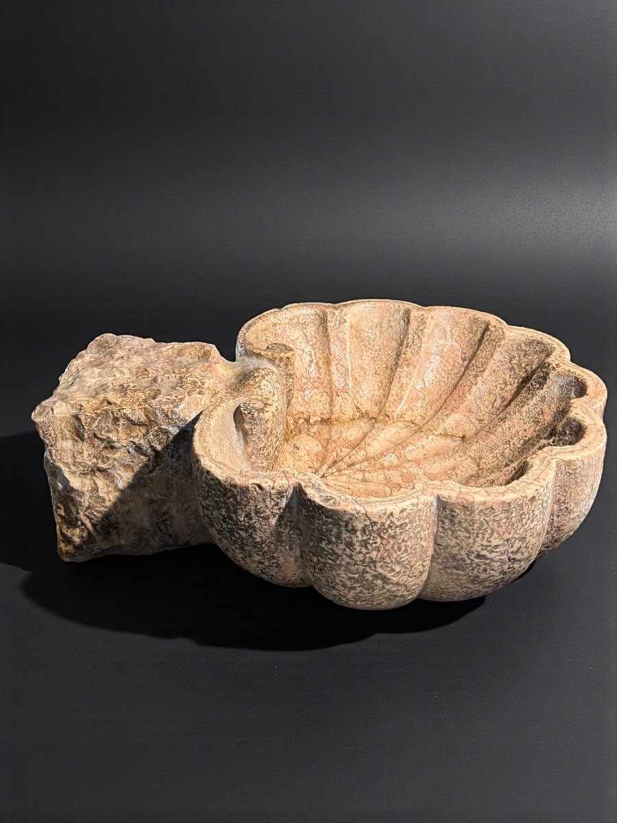 Vaso a Conchiglia/Antica Acquasantiera, Marmo Rosso Verona, scolpita a mano-photo-3