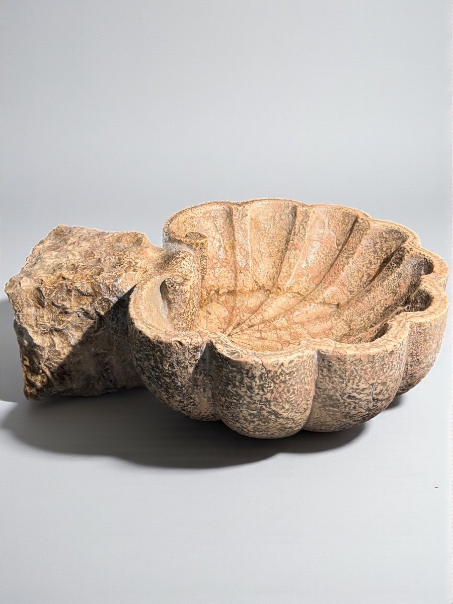Vaso a Conchiglia/Antica Acquasantiera, Marmo Rosso Verona, scolpita a mano-photo-2