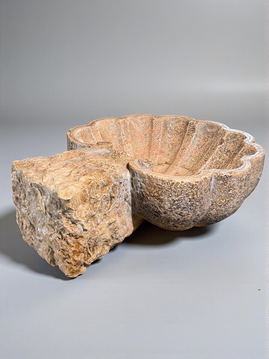 Vaso a Conchiglia/Antica Acquasantiera, Marmo Rosso Verona, scolpita a mano-photo-4