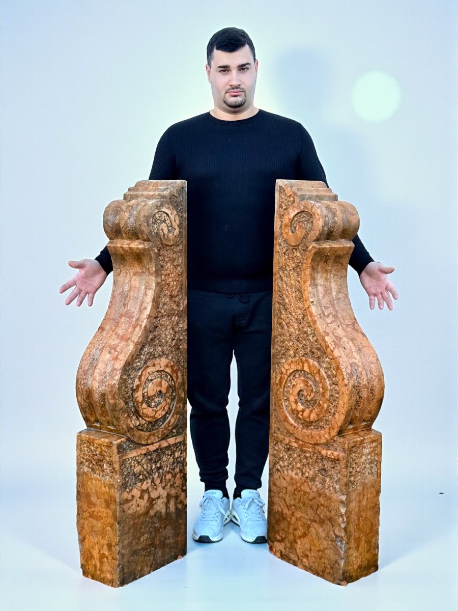 Coppia di Elementi Architettonici Scolpiti a mano, Marmo Rosso VERONA, 18° secolo -photo-2