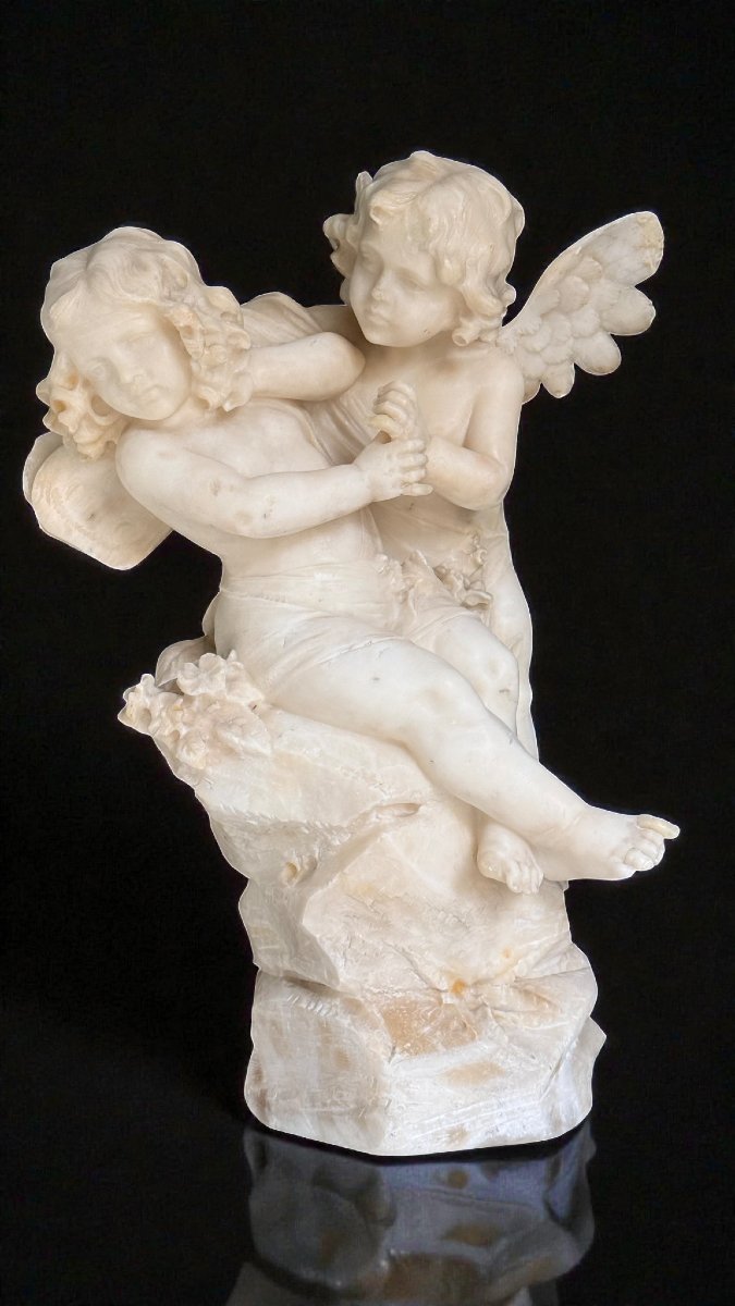 Statua raffigurante due Cherubini che litigano gioiosamente in Marmo-photo-3
