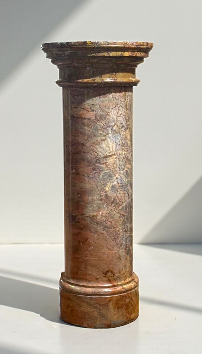 Colonna in Marmo Brecciato 