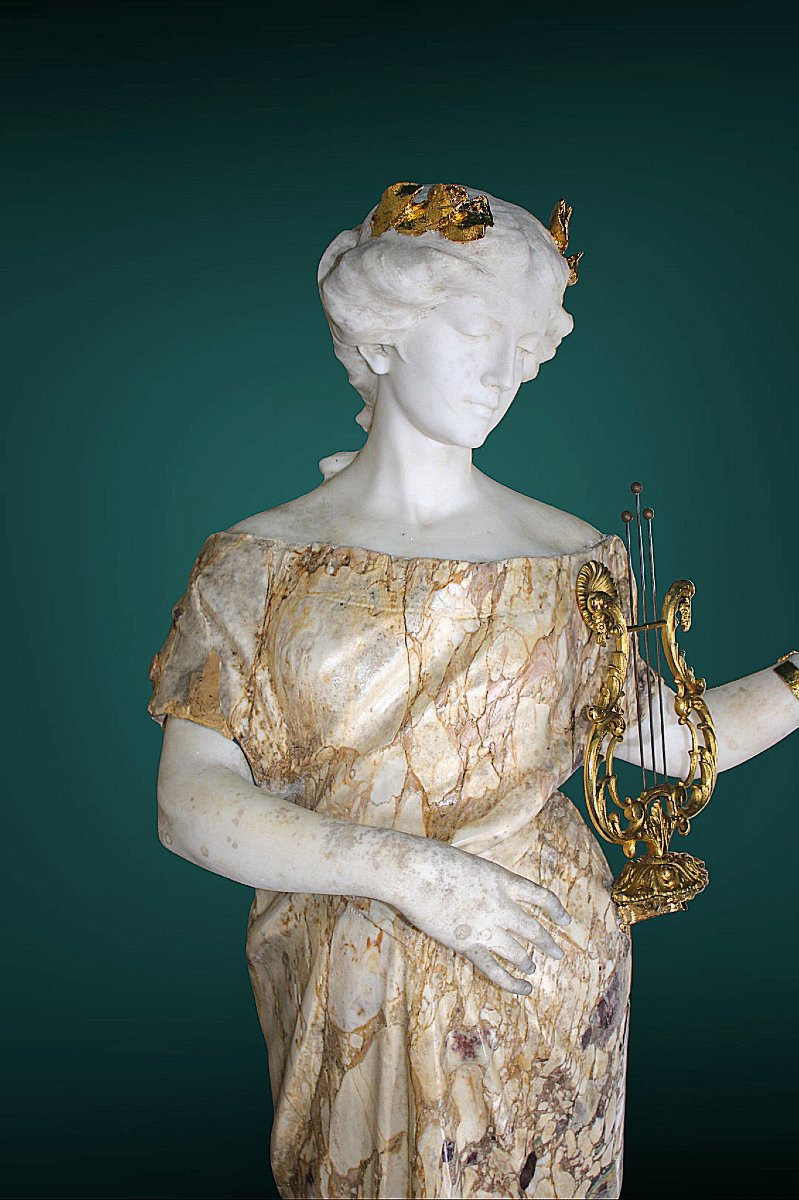 Statua monumentale raffigurante Ebe, dea greca della giovinezza, che suona la lira, Marmo -photo-2