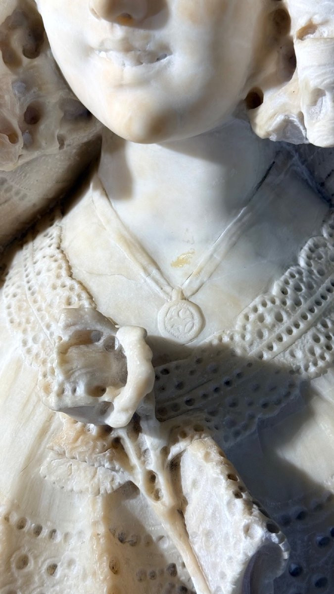 Busto raffigurante una Dama sorridente Marmo -photo-5