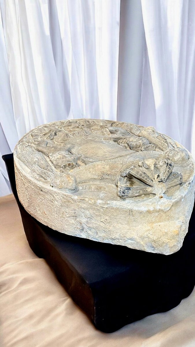 Stemma dei Principi di Vendimiglia in Marmo Carrara -photo-2