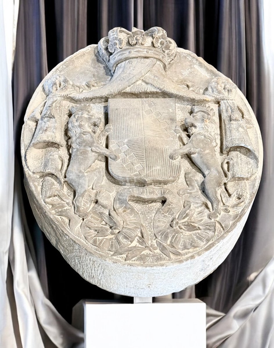 Stemma dei Principi di Vendimiglia in Marmo Carrara -photo-7