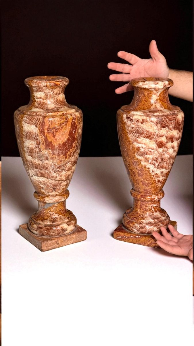 Coppia di Vasi in Marmo Rosso -photo-4