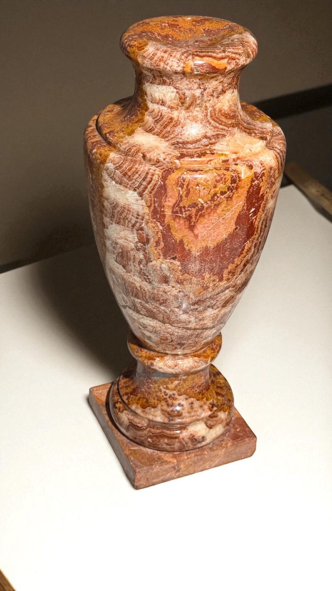 Coppia di Vasi in Marmo Rosso -photo-7