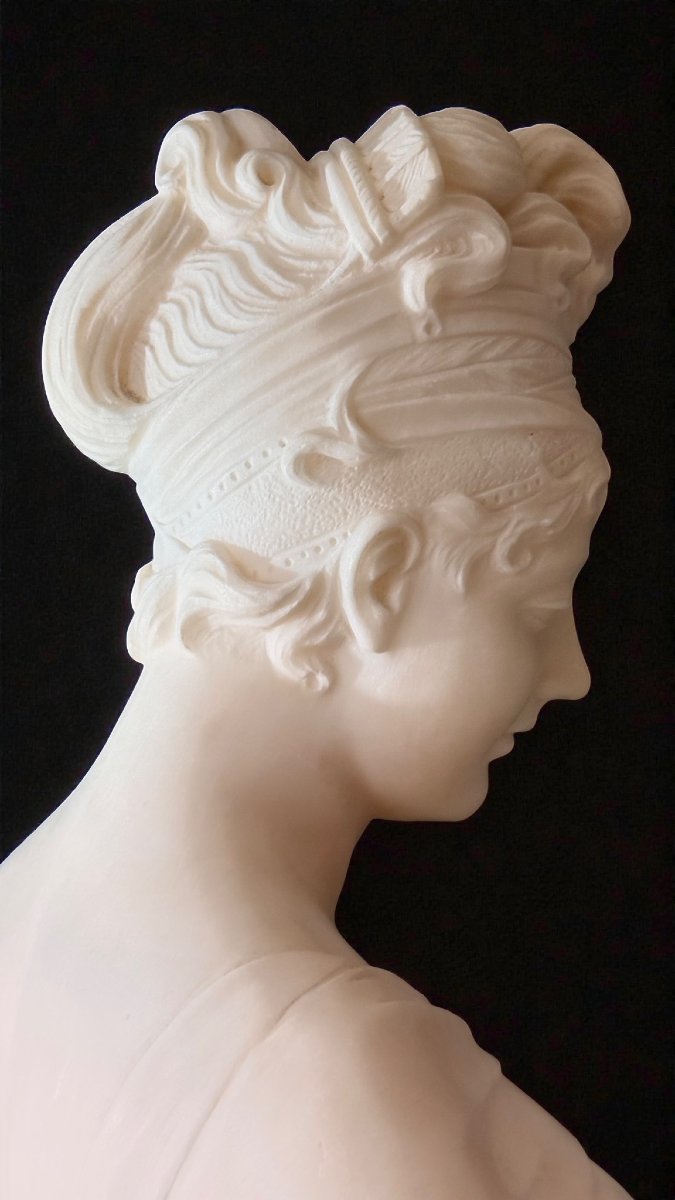 Busto raffigurante Madame Récamier in Marmo Bianco Statuario di Carrara -photo-4