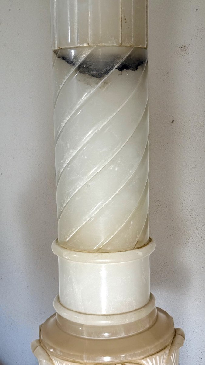 Colonna in Marmo Bianco-photo-1