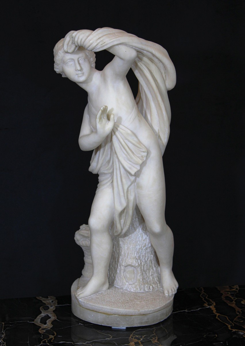 Statua raffigurante una Bagnante Nuda in Marmo bianco Carrara 