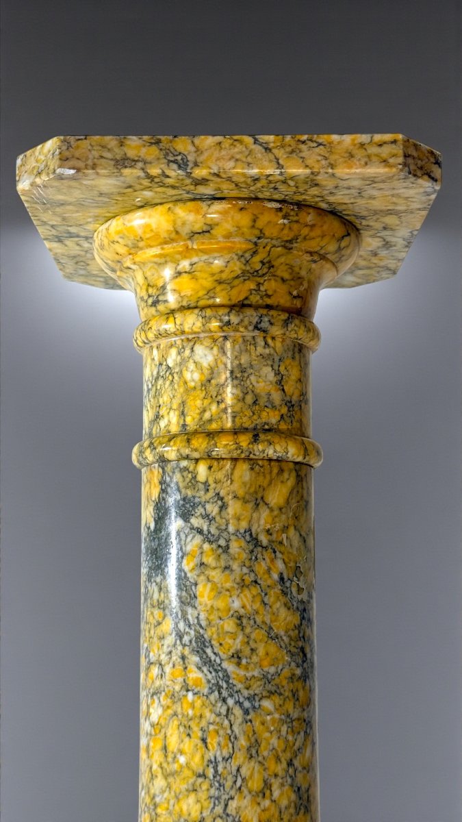 Capitello in Marmo Giallo Arabescato -photo-3