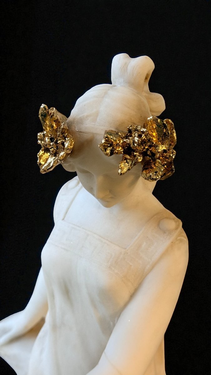 Statua raffigurante Dama che suona la Lira in Marmo -photo-3