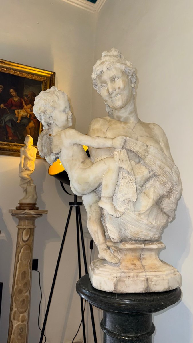 Statua Fanciulla con Eros in Marmo Bianco Statuario di Carrara -photo-5