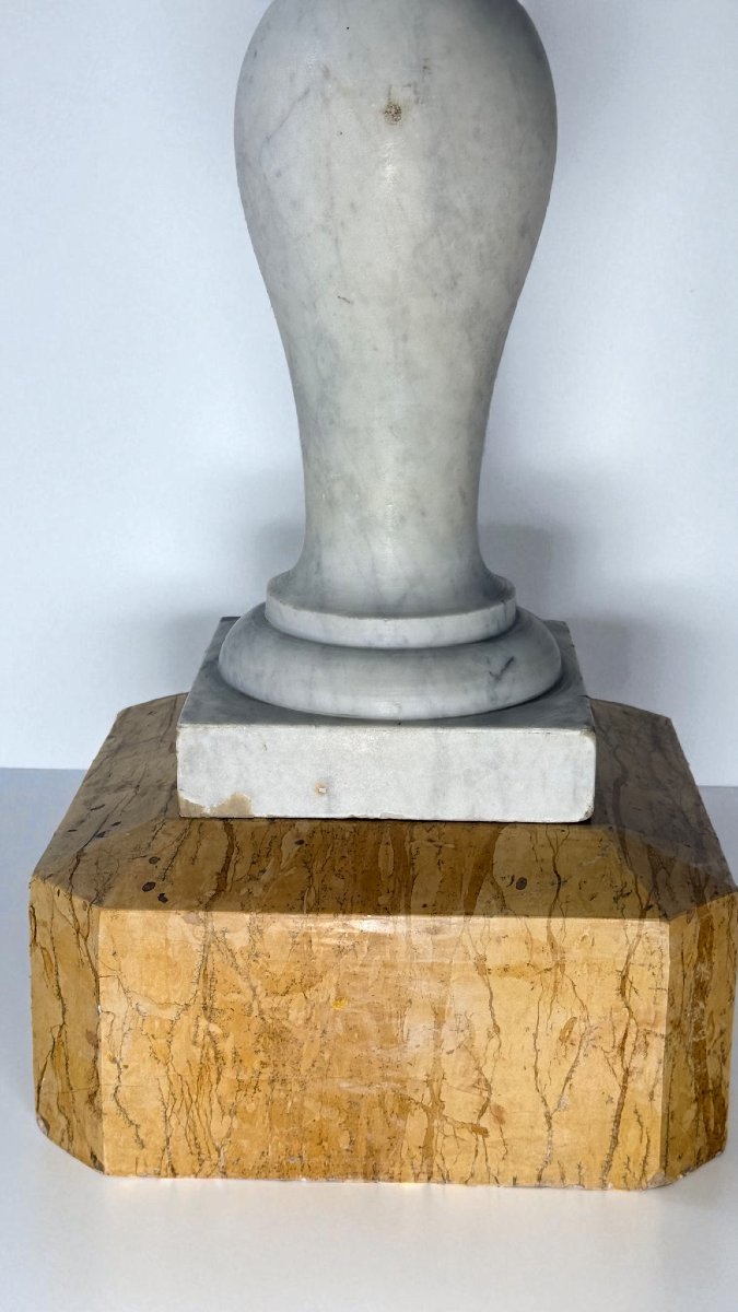 Colonna/capitello architettonico in marmo bianco statuario di Carrara-photo-2