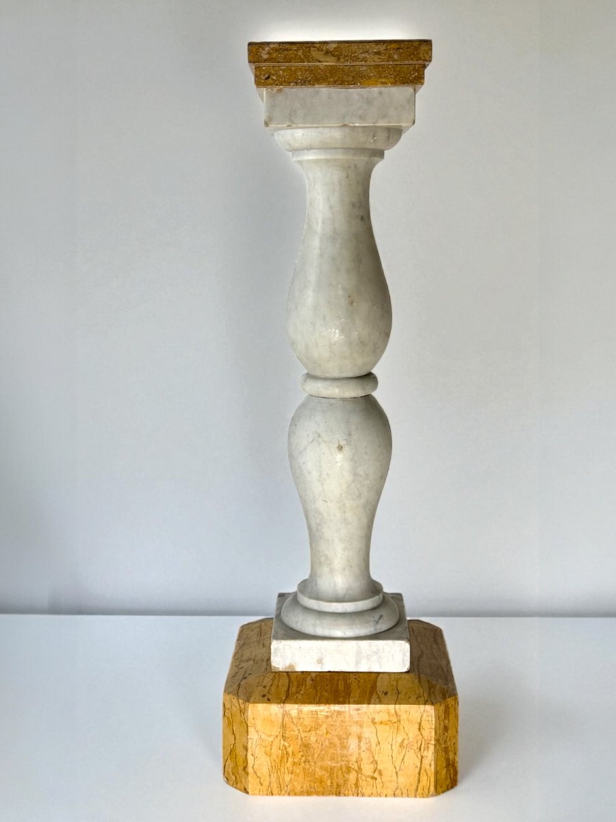 Colonna/capitello architettonico in marmo bianco statuario di Carrara-photo-3