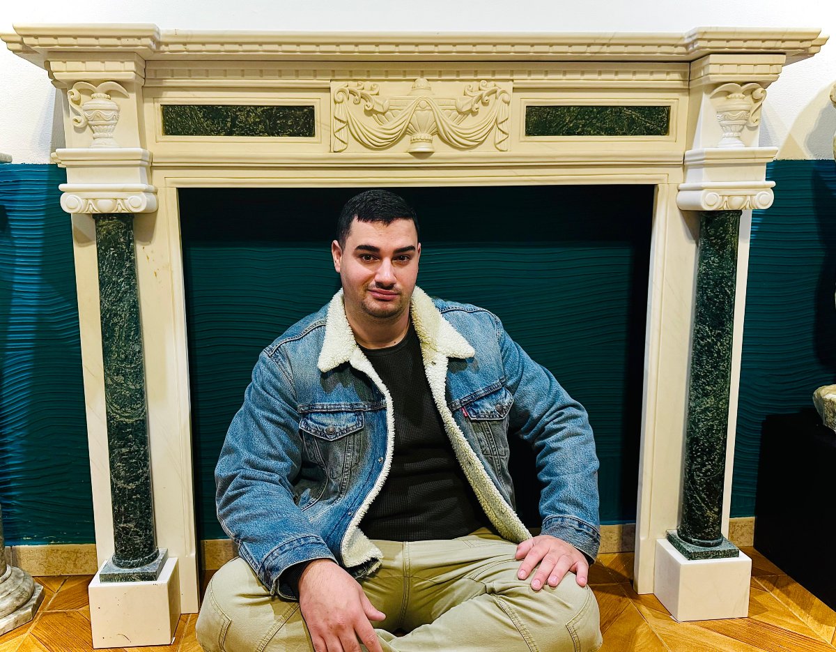 CORNICE PER CAMINO IN MARMO BIANCO DI CARRARA-photo-4