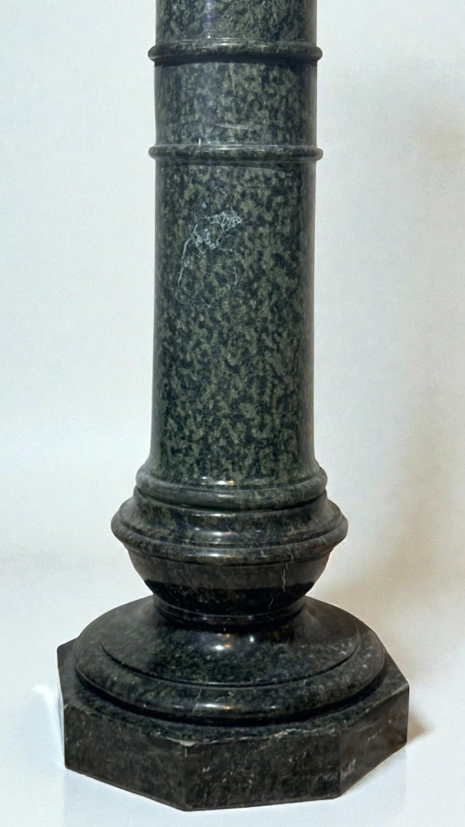 Statua Ninfa Nuda che posa su una fontana, con Colonna in Marmo -photo-7