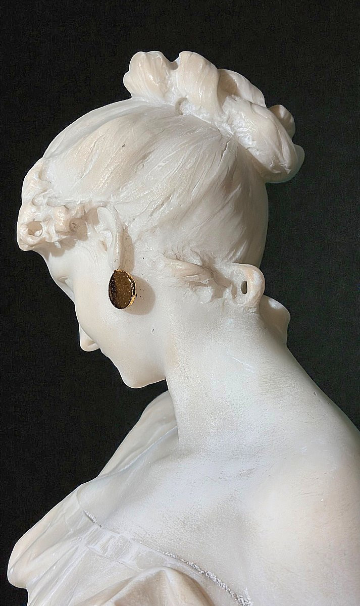 Statua giovane fanciulla con orecchini in Oro in Marmo -photo-7