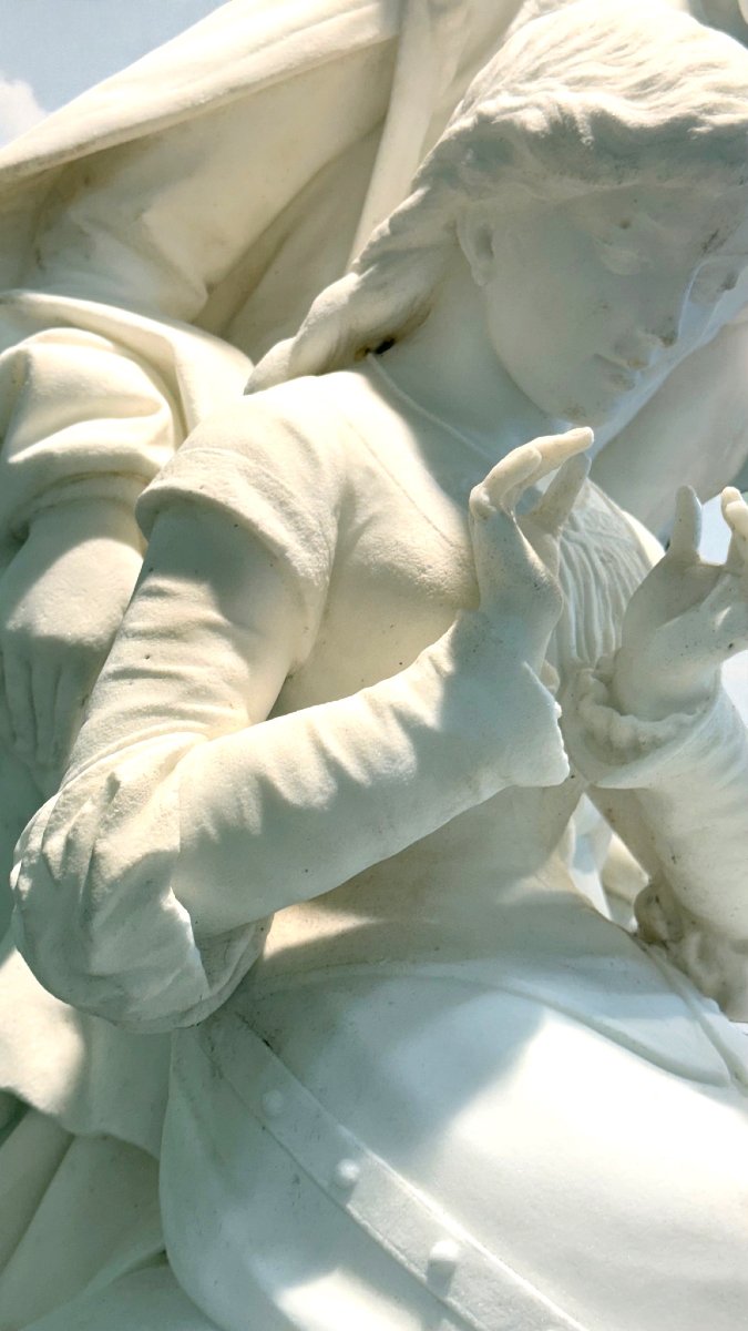 Statua raffigurante ROMEO E GIULIETTA in Marmo Bianco Statuario di Carrara -photo-1