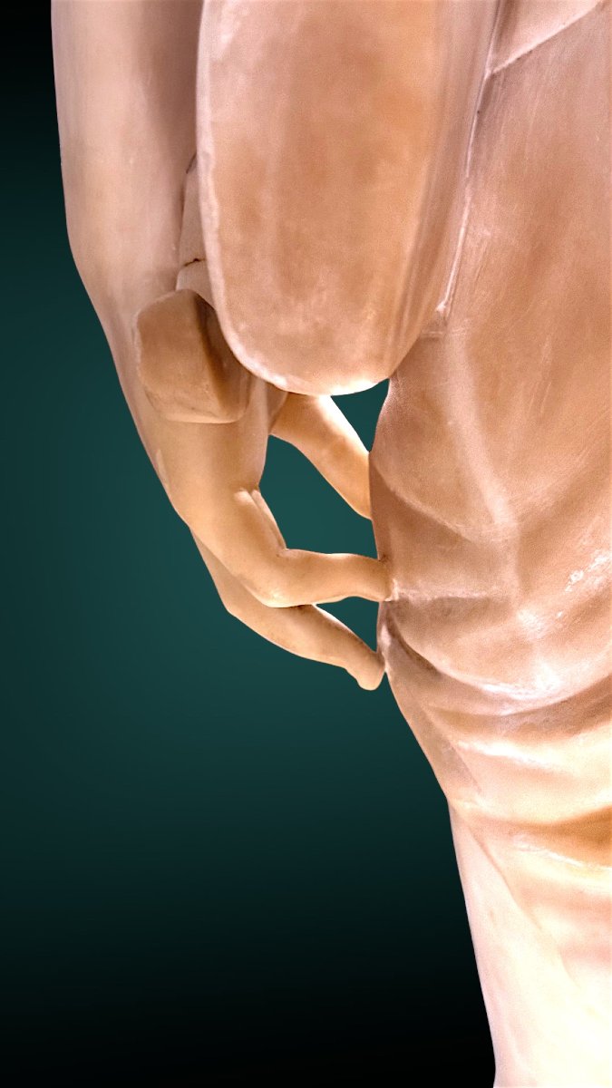 Statua Afrodite Guerriera con dettagli in foglia oro 24 carati, Marmo, Frilli scultore -photo-7