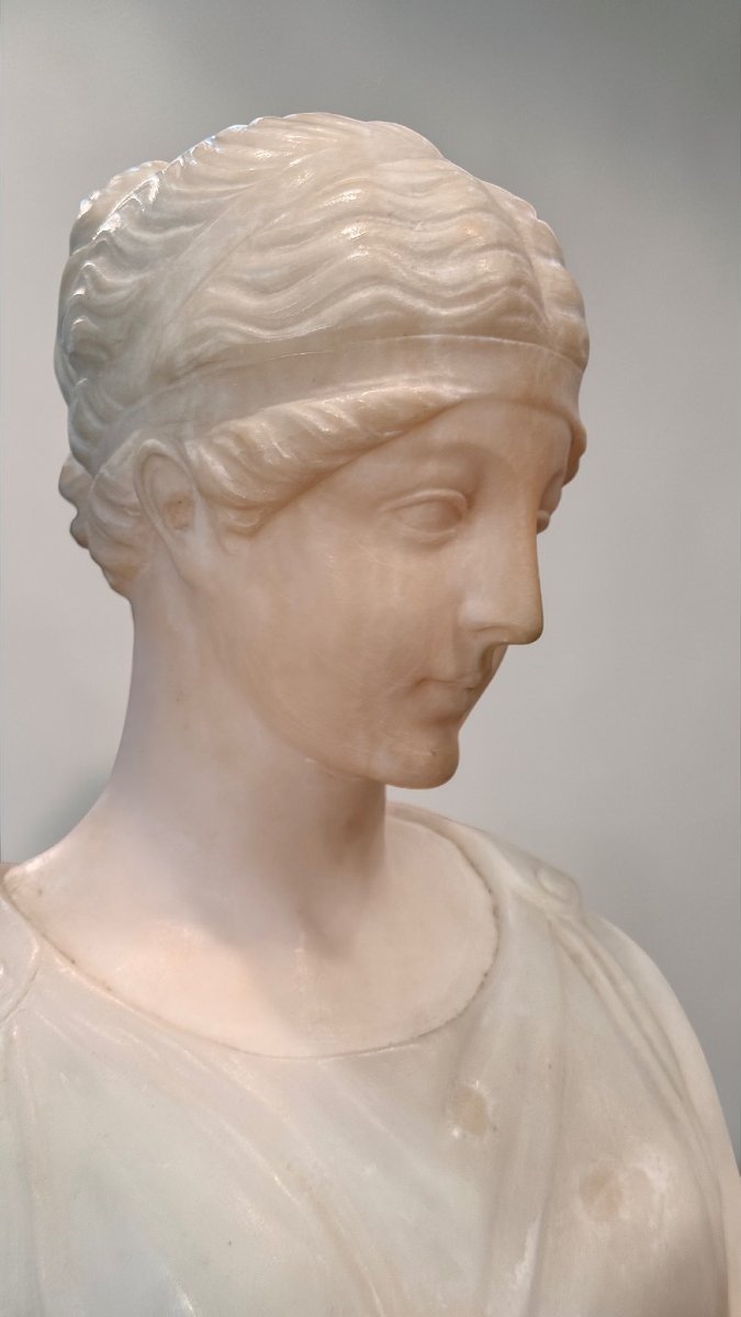 Statua raffigurante Dea Greca Ebe-photo-3