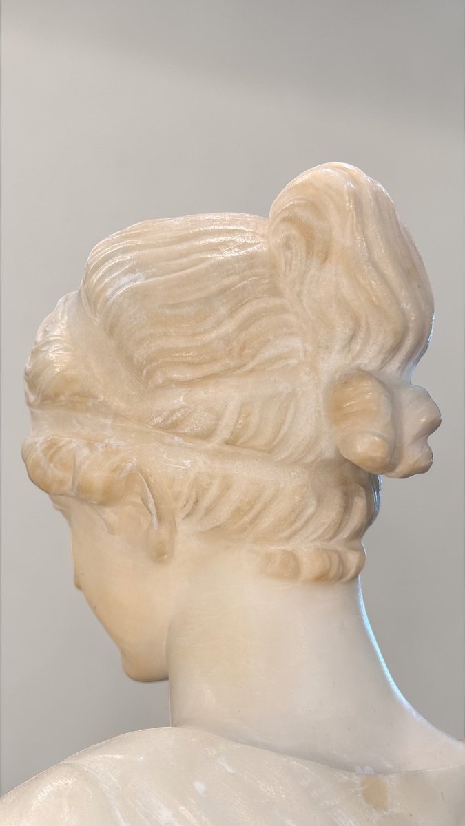 Statua raffigurante Dea Greca Ebe-photo-2