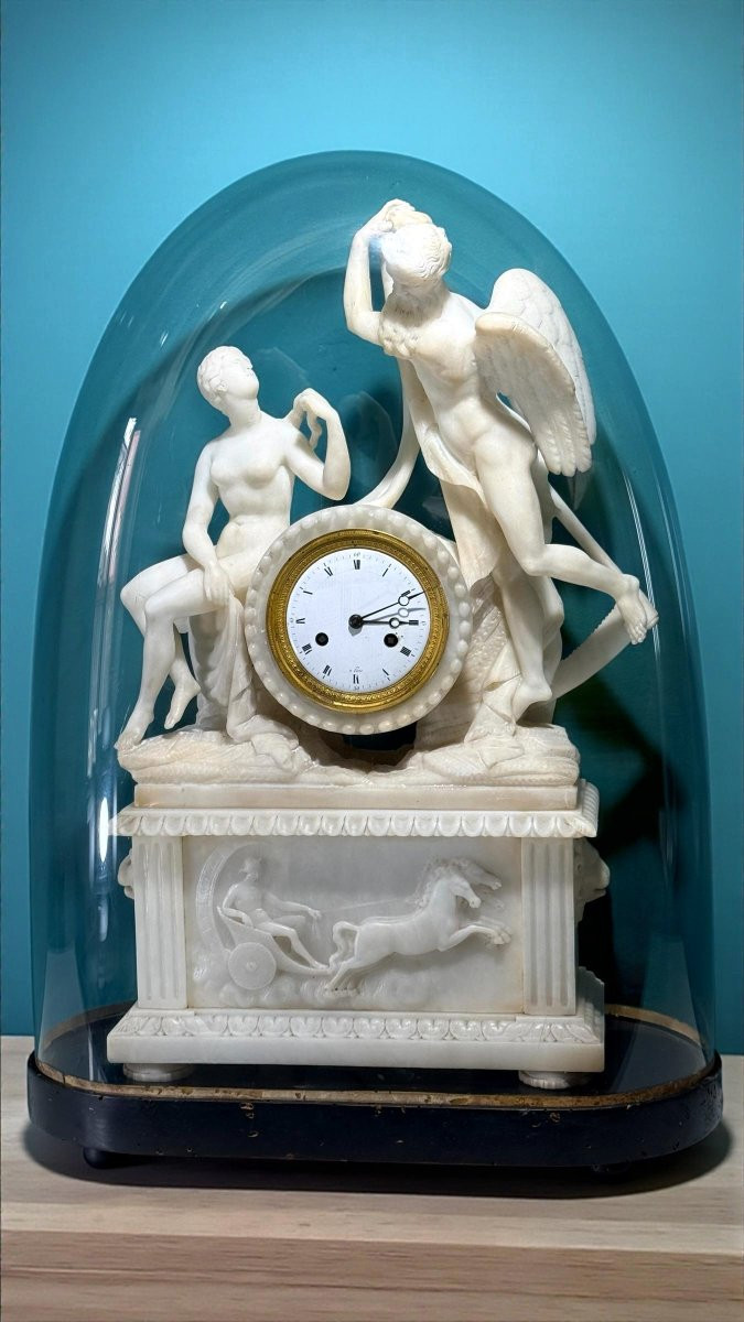 Orologio neoclassico decorato con sculture mitologiche in marmo-photo-3