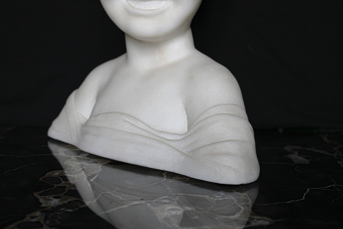 Busto Fanciullo sorridente Marmo Bianco Statuario di Carrara -photo-4