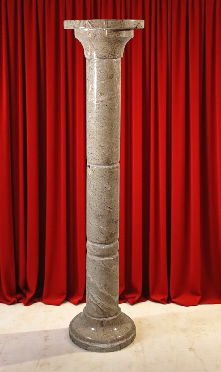Colonna in Marmo Beige