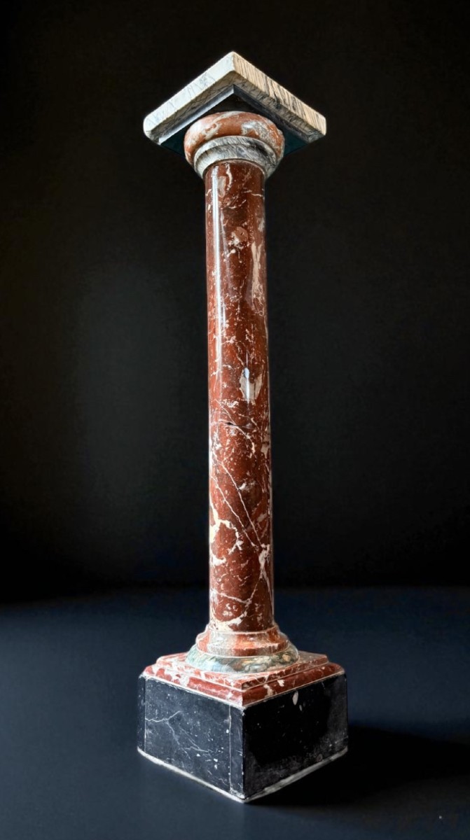 Colonna in Marmo Rosso di Verona 