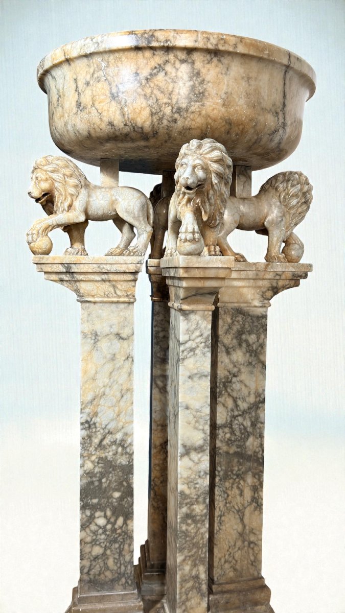 Acquasantiera monumentale sorretta da 4 leoni scolpiti a mano, MARMO ARABESCATO-photo-5