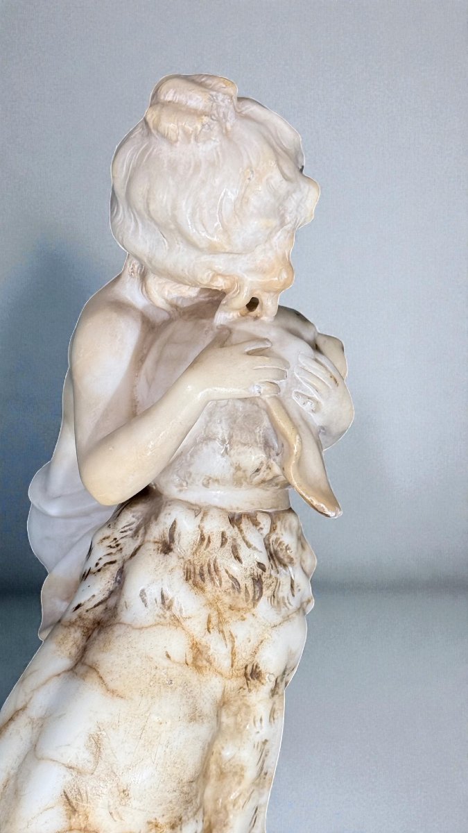 Statua raffigurante una giovane ragazza che abbraccia affettuosamente il suo cagnolino Marmo -photo-8