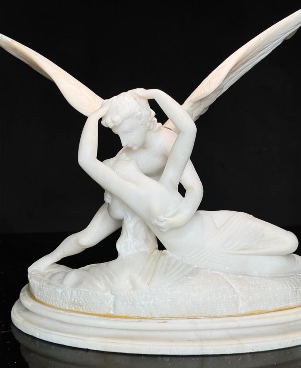 Statua raffigurante Amore e Pische, dal modello di Antonio Canova, Marmo Bianco Carrara 
