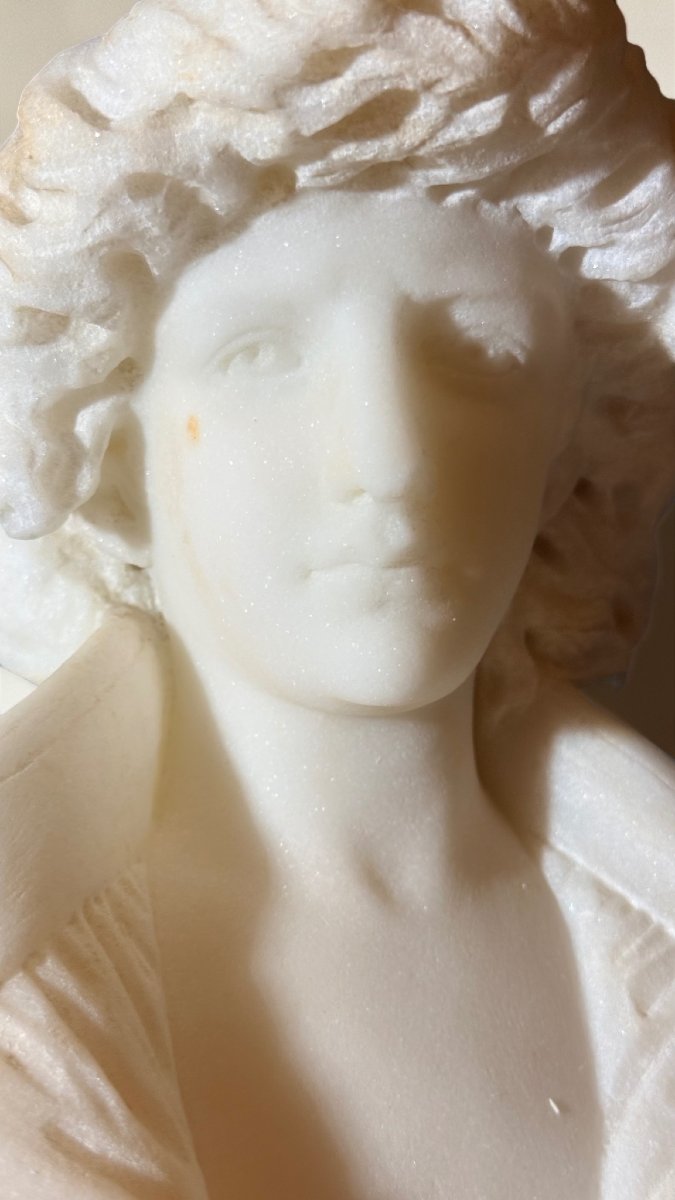 Statua raffigurante un giovane fanciullo Pescatore in Marmo Bianco Statuario di Carrara -photo-7