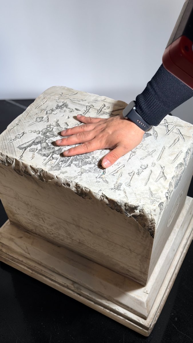 Coppia di Capitelli/Basi basse in Marmo Bianco Statuario di Carrara -photo-2