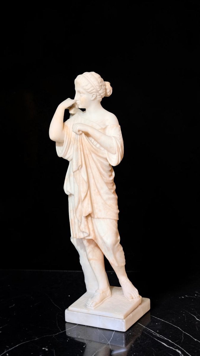 Statua raffigurante Diana di Gabi in Marmo -photo-4