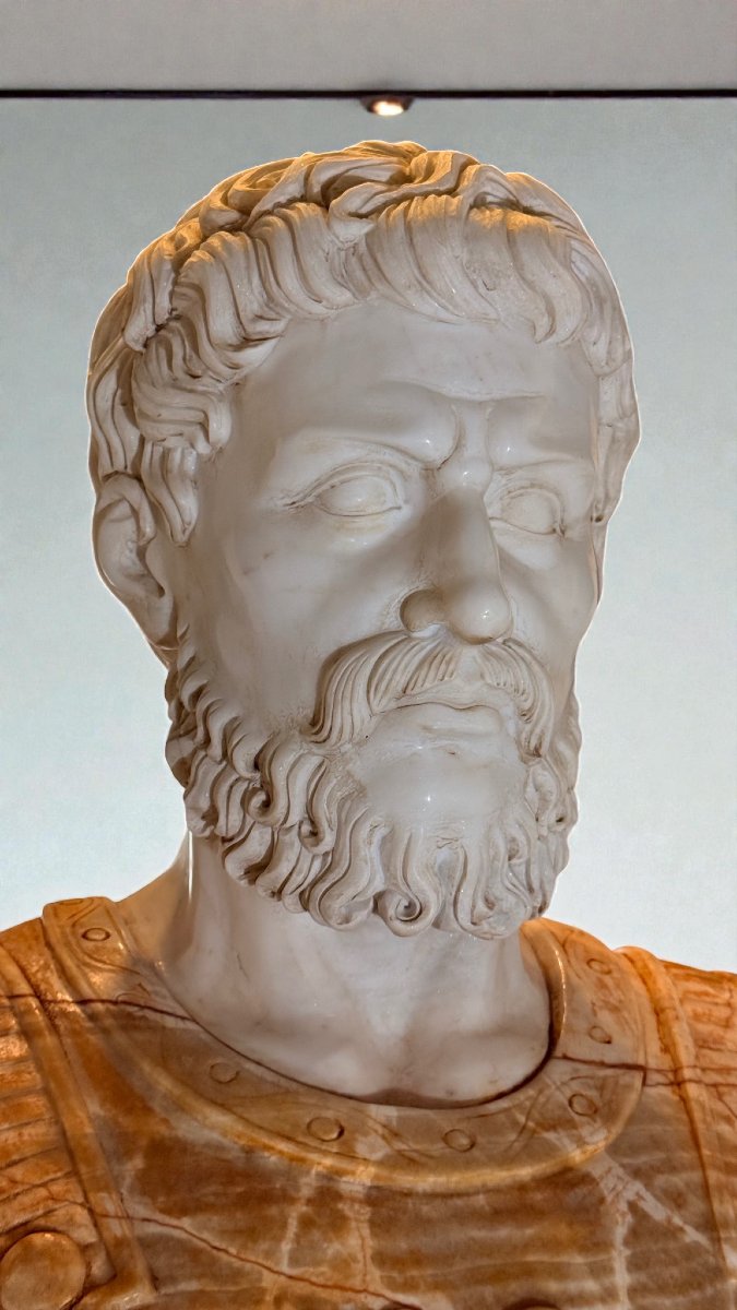 Busto Monumentale Imperatore Romano in Marmi Rari -photo-5