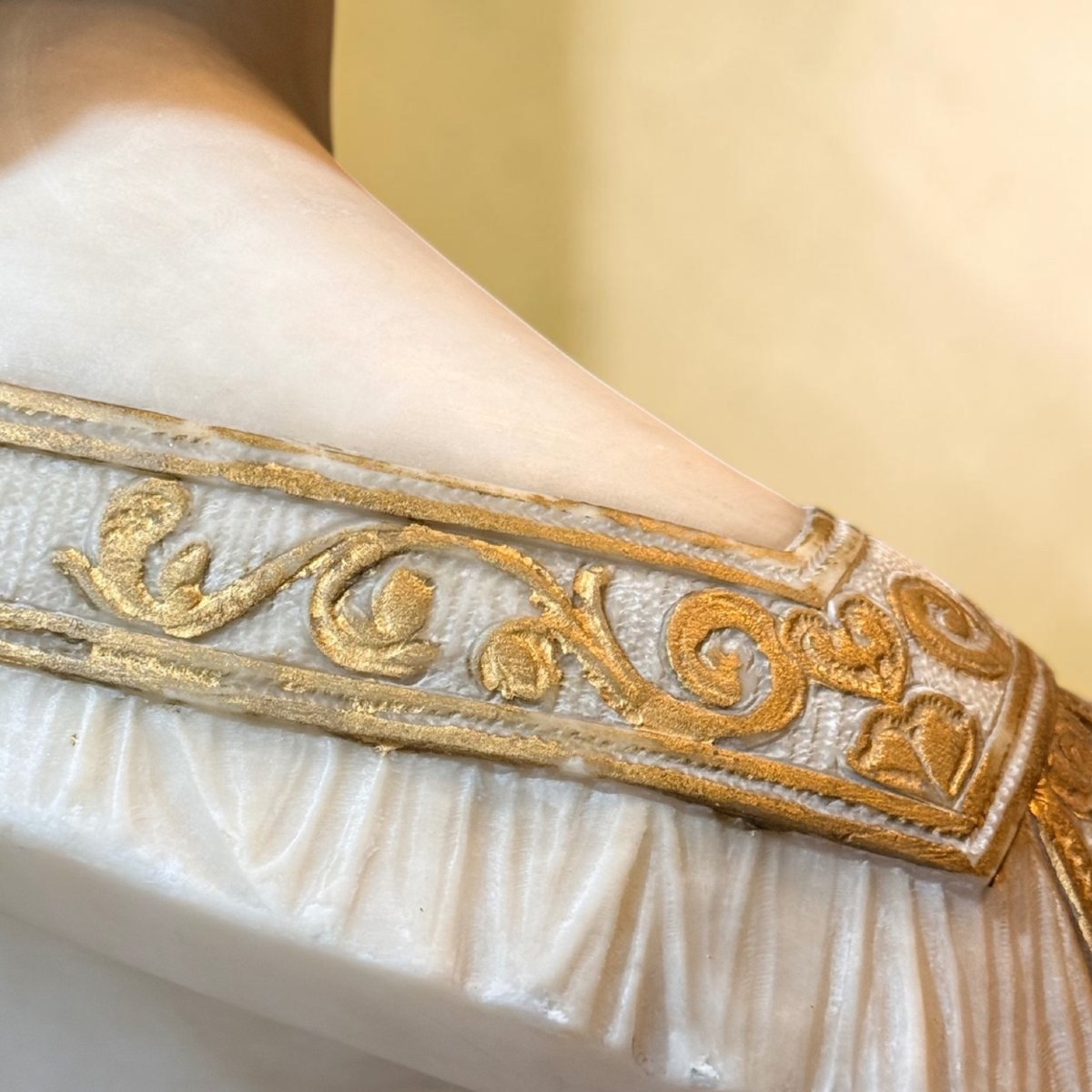 Busto giovane fanciulla, dea Greca con una corona d'oro in testa, Marmo -photo-4