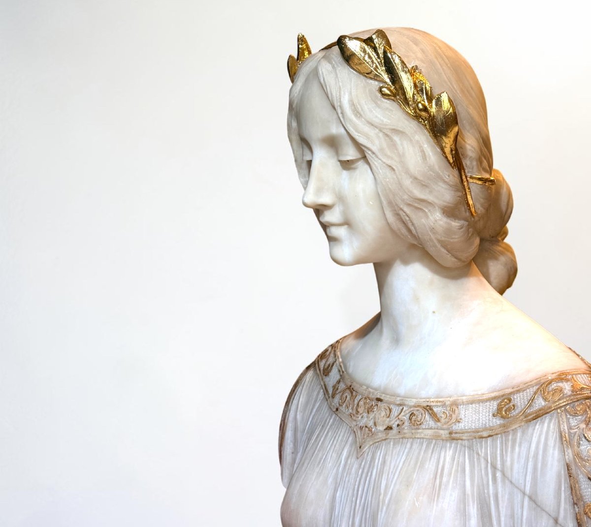 Busto giovane fanciulla, dea Greca con una corona d'oro in testa, Marmo -photo-8