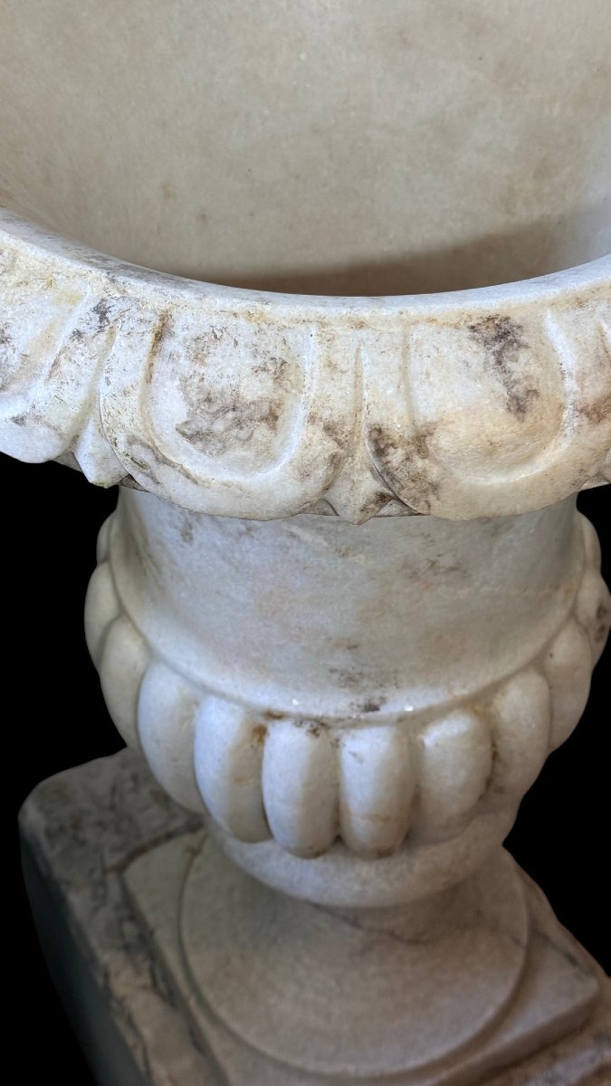 Coppia di Vasi Medicei in Marmo Bianco statuario di Carrara -photo-5