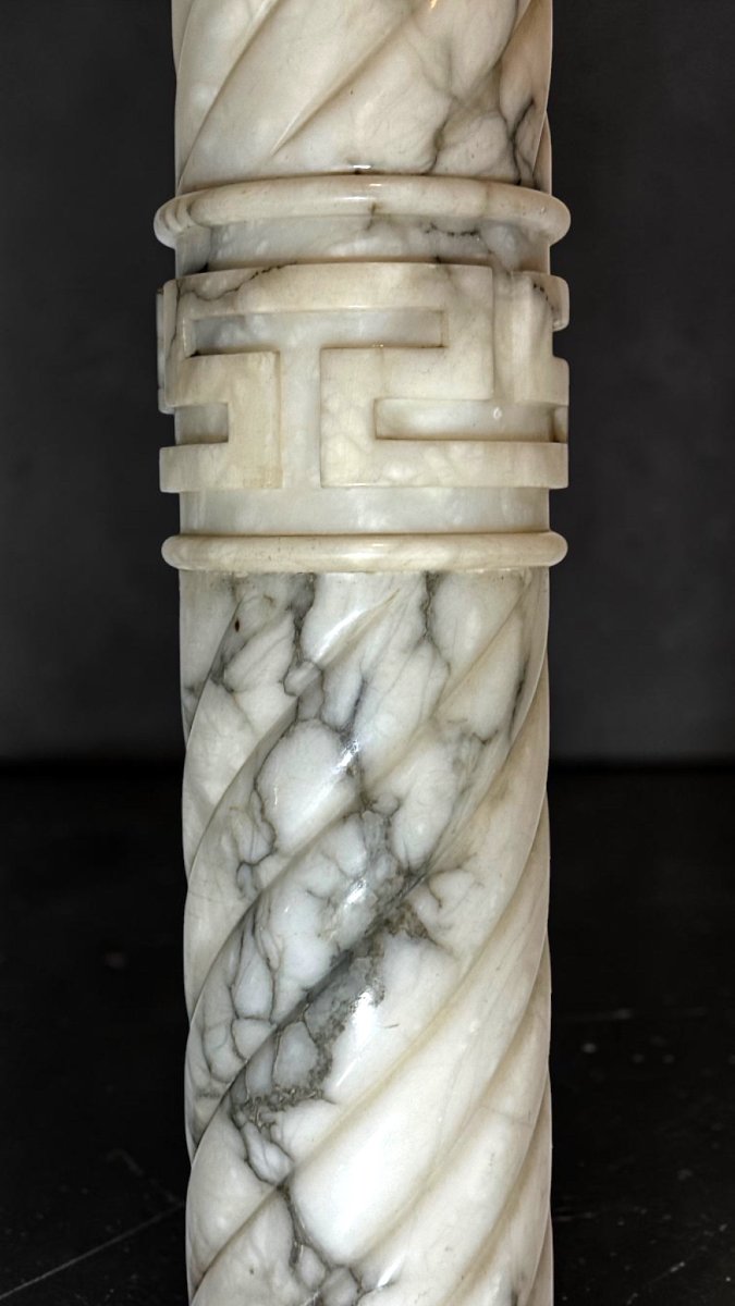 Colonna con rilievi geometrici in Marmo Arabescato -photo-5