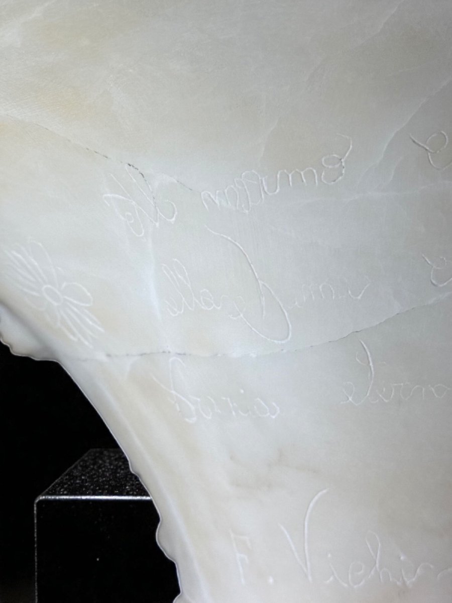 Busto raffigurante una giovane fanciulla con dedica d'amore sul retro, Marmo -photo-3