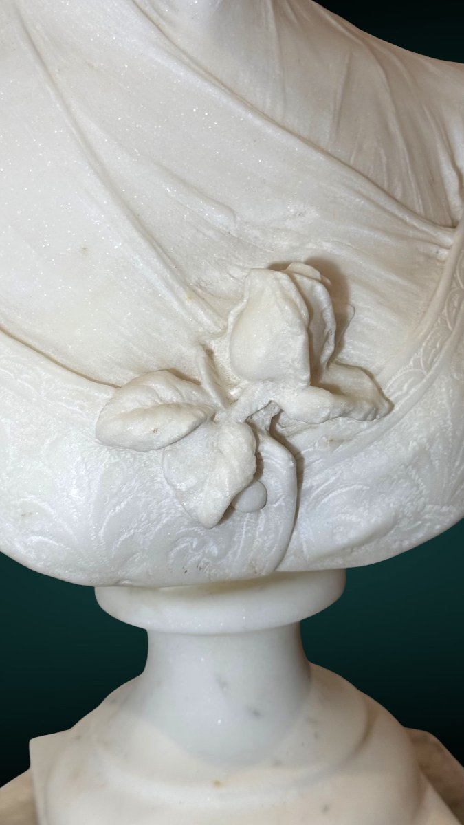 Busto raffigurante una giovane fanciulla, Marmo Bianco Statuario di Carrara -photo-2
