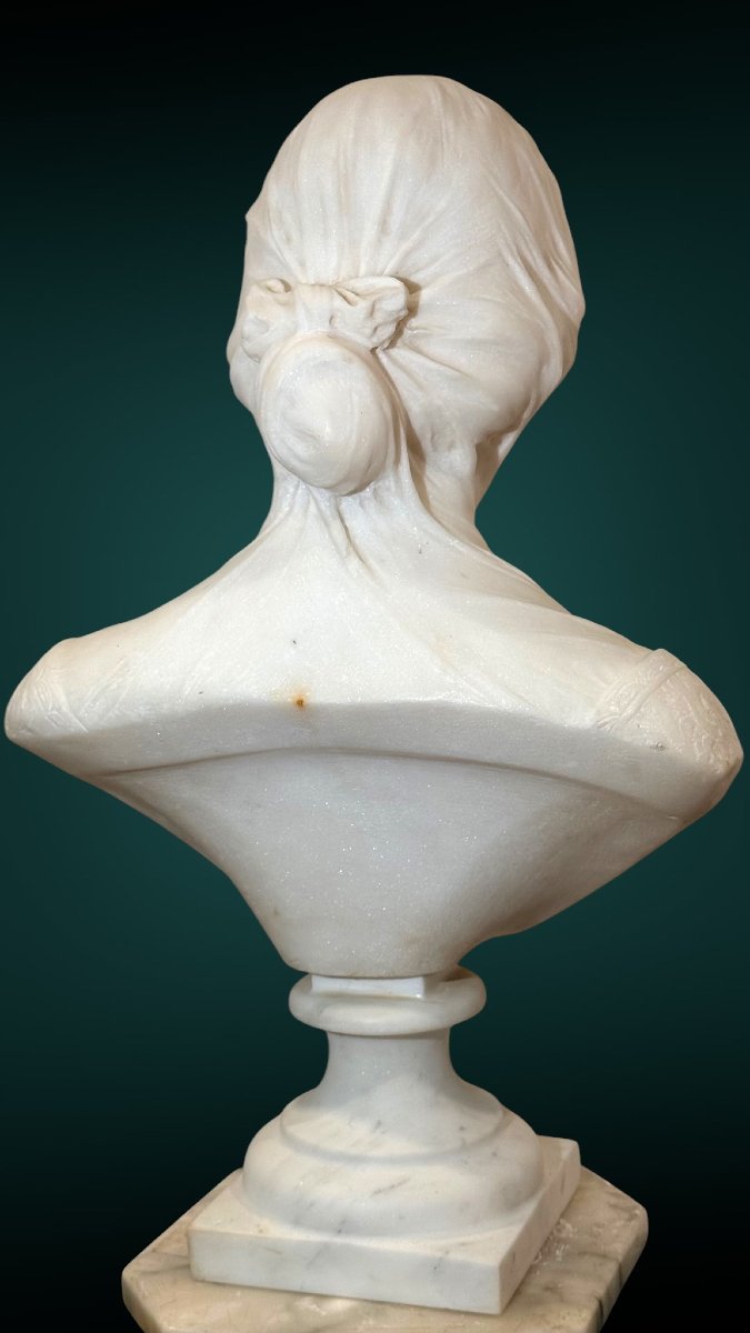 Busto raffigurante una giovane fanciulla, Marmo Bianco Statuario di Carrara -photo-5