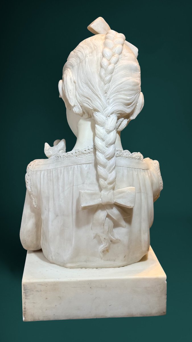 Busto raffigurante una giovane fanciulla in Marmo Bianco di Carrara -photo-3