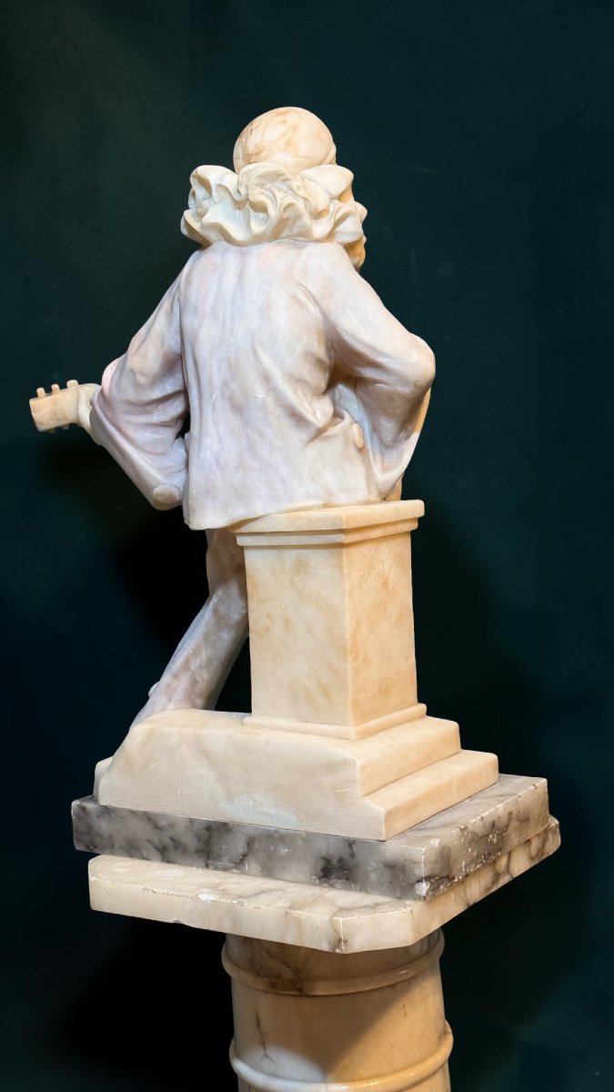Statua raffigurante Pierrot in Marmo, scultore Currini -photo-6