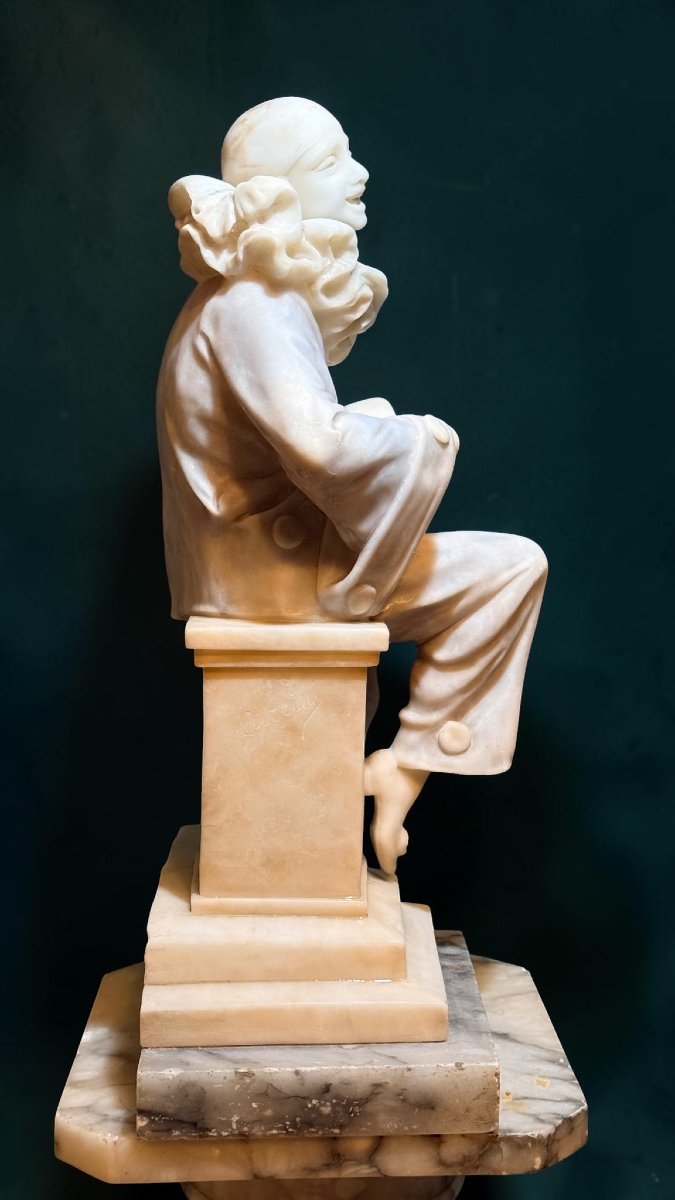 Statua raffigurante Pierrot in Marmo, scultore Currini -photo-8