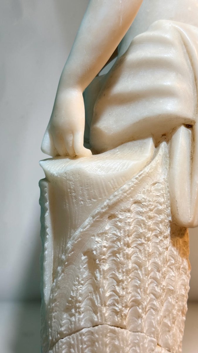 Statua raffigurante una giovane fanciulla nuda -photo-2